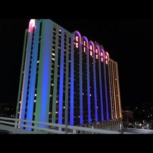 Meet your Posher, Nayeli